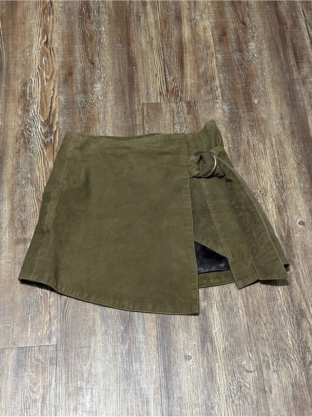 Understated Goat Suede Skirt Women's XS Buckle Closure Leather Wrap Quiet Luxury